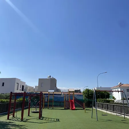Mediterranean Waves Паралимни